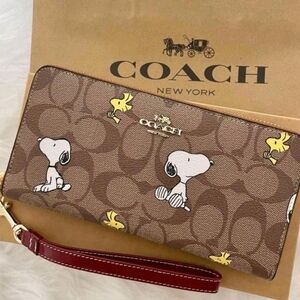 Coach Brown Snoopy Long Wallet Wristlet